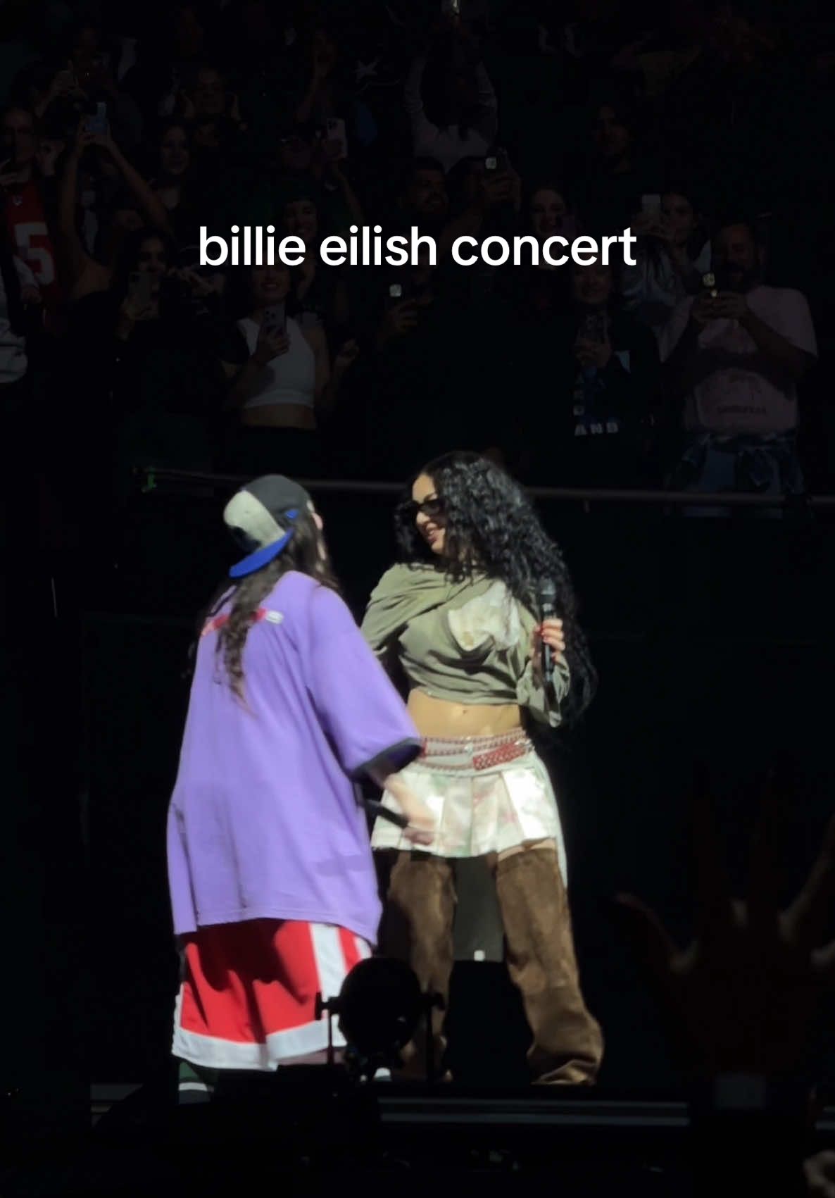 this was the best concert i went to this year 🥹🤍😭 #billieeilish #hitmehardandsofttour #losangeles #lanight3 #hmhas #hmhastour #billieeilishconcert #theforum #charlixcx #guessremix #finneas #kimkardashian @BILLIE EILISH 