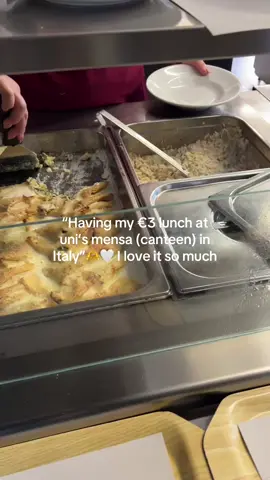 €3 for the whole meal? Hell yess😏😏 it’s the privilege as students in Italy yeah🇮🇹🙆‍♀️ and guess what, today we can eat as much as we want because it’s “pranzo di natale” aka Christmas Lunch🎅🎄 p.s. the meat seems a little because i ask for only a small amount (i know i can’t finish all haha) #studyabroad #italy #europe #food #canteen #fyp #christmas 