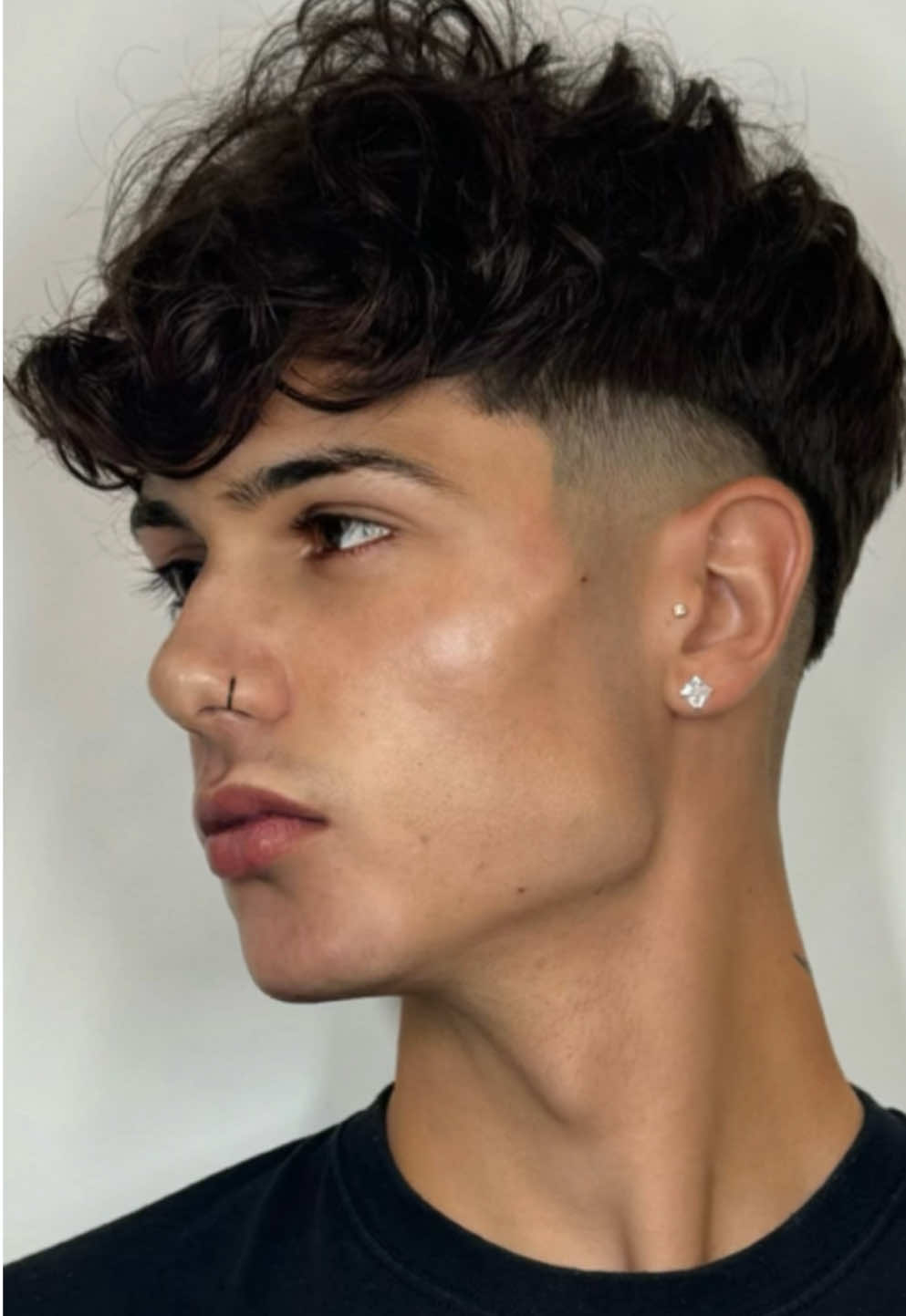 “Mandíbula de diamante ”Resalta y define los rasgos faciales masculinos.💉🧔🏻‍♂️💎 #Mandibuladediamante #españa #dubai #miami #madrid #mexico #usa #germany #london #newyork #usa #barcelona #paris 