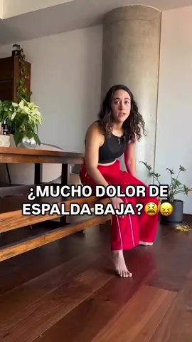 Pasas mucho tiempo sentado y te duele la espalda baja? 🤯😫 #yoga #salud #bienestar #cuerposano #dolordeespalda 
