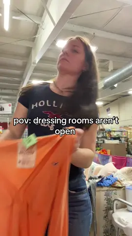 so awk  #thrift #thrifting #hollister #2000soutfits #thriftwithme #early2000s 