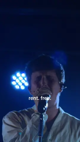 i may not be a god but he is @Arthur Hill #arthurhill #killhill #dublin #concert #fyp #fy #viral #yourenotagod 