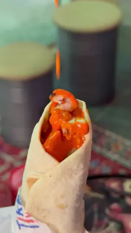 تغطيه مطعم تكا واو تجربه لذيذه جدا بالذات الستيك عجبني انا وخويي مره رهيب ٨/١٠ بالنسببه للفرايز برضو لذيذه ٨/١٠.           كبسة ٦٥ لذيذه ياخوان بس احس ودي يكون فيها بهارات زياده ١٠/٧ ( مو اعلان) في الاخير لولا اختلاف الاذواق لبارت السلع #مطاعم_الباحة_خالد #الباحه #الباحه_الجنوب #اكسبلورexplore #اكل #اكسبلور #شيف_خالد #رغدان #تكا_ساندويتش #تكا_واو @Takka Wow #مطاعم_الباحة 