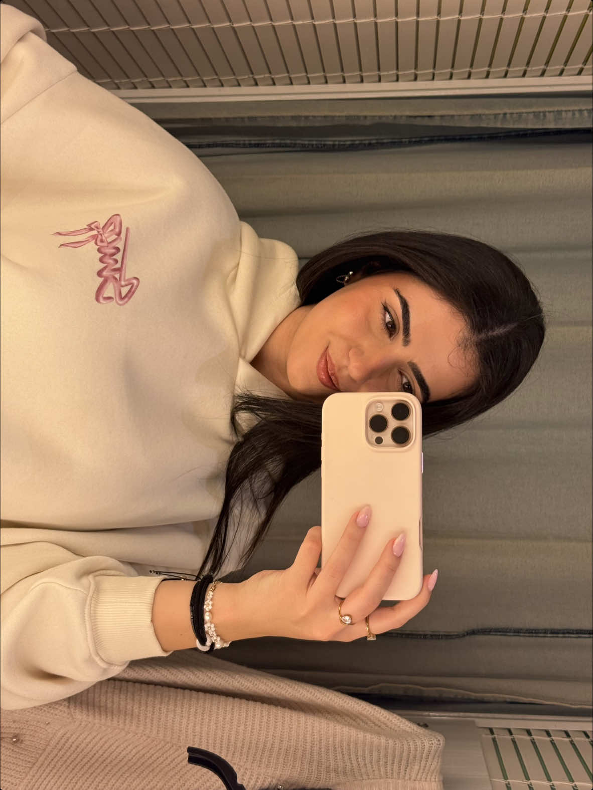 Obsessedddd 🎀 @Pull&Bear #pullandbear #hoodie #ootd #outfit #inspo #ideas #aesthetic #viral #trend #fyp 