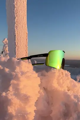 Winter in Finland can be beautiful with the best sportsglasses #4kaad #maastohiihto #crosscountryskiing #biathlonworld #christmas #langrenn #eyewear #finland #langlauf 