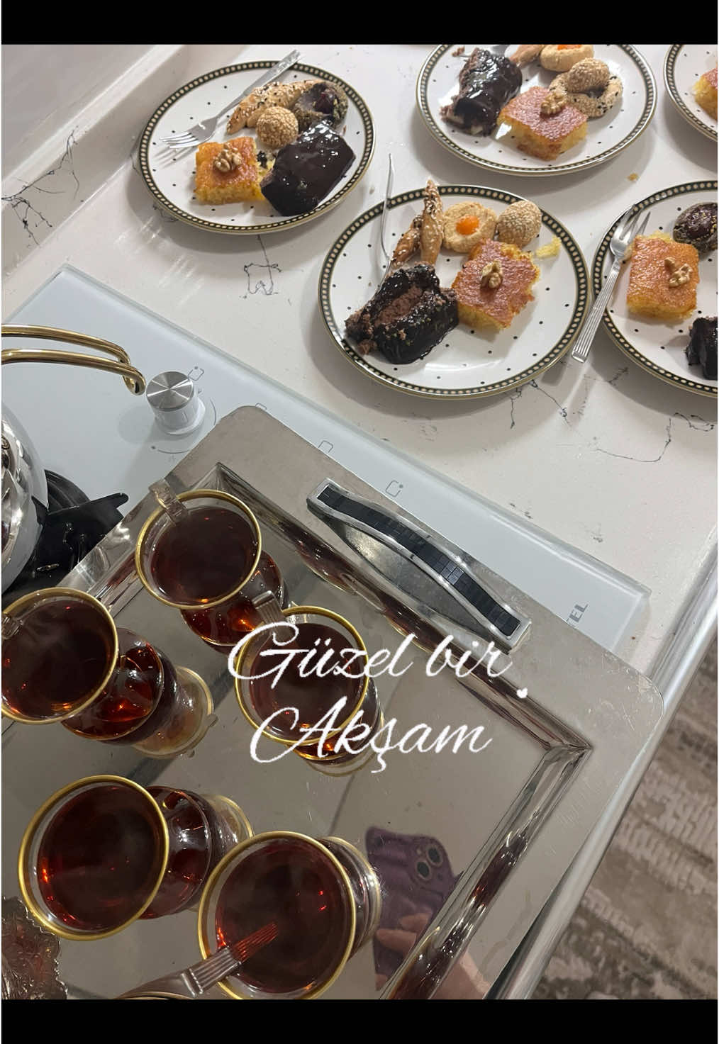 #akşamgezmesi #çaykeyfi #misafirlikteyiz #keşfetedüş #sohbetmuhabbet #iskenderun #toki #iskenderuntoki 
