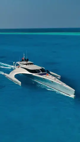 Set sail in style. 🚤🌊 Elegance on the water with the Adastra Superyacht. #LuxuryYacht #EleganceOnTheWater #Adastra #GolfAndLifestyle