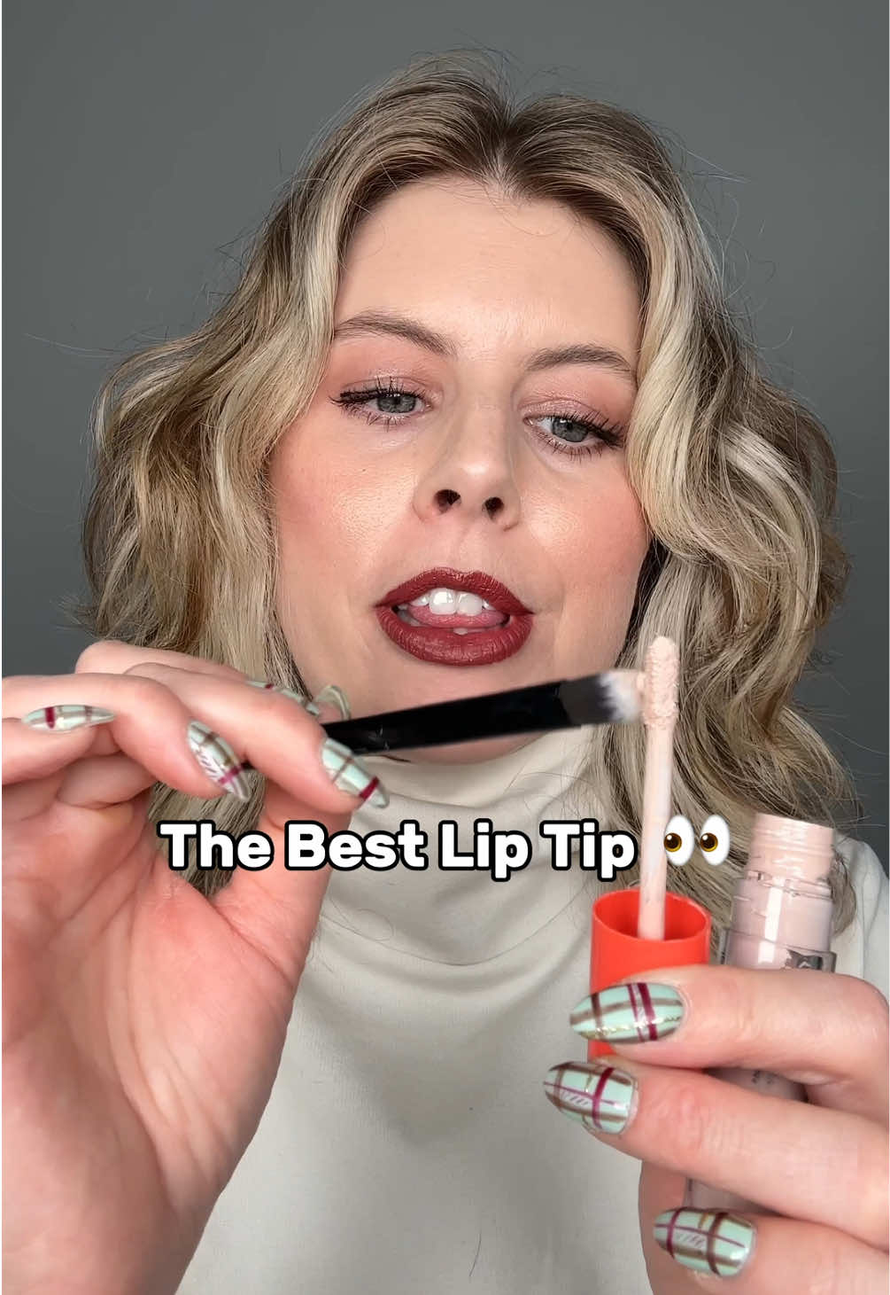 This is an OG makeup technique that can be handy to use when you want to look more elevated  @Kulfi Beauty @Lancôme #redlip #lipstickhack #makeuphack #makeuptip