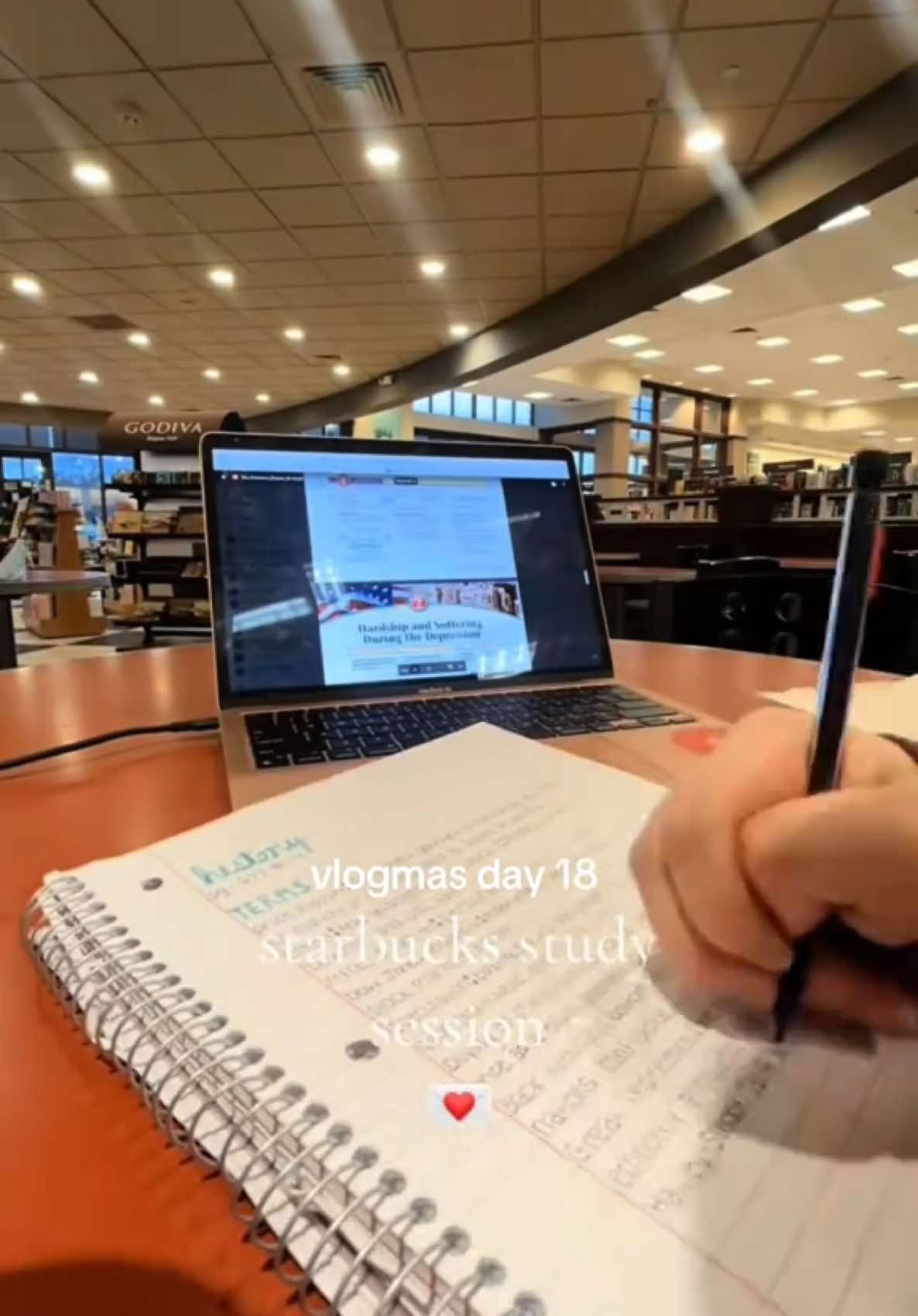 vlogmas day 18 - starbucks study session 🫶🏻💌 #fyp #Vlogmas #starbucks 