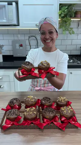 Mini panetones recheados  . #producao #natal #rotina #encomenda #panetone #minipanetone #chocolate #amigosecreto #presentedenatal #flypシ #fyp #foruyou 