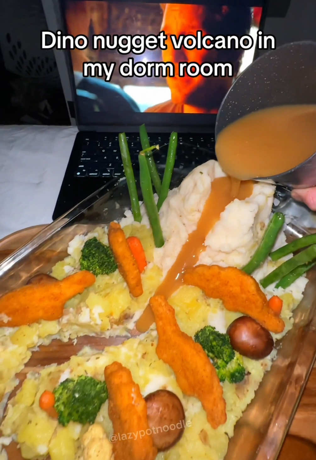 This is (almost) everything I cooked in 2024 from January → December! 🍔🍕🍤🌮🍫 This year was so amazing, thank you all for rocking with me! 2025 is gonna be even better 🫶 #lazypotnoodle #food #Foodie #foodies #foodtiktok #FoodTok #EasyRecipes #EasyRecipe #comfortfood #cooking #newyear #newyears #2025 #2024 #highlight 