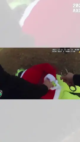 The Grinch got busted! 😂 Pickens Police Department in South Carolina staged a hilarious holiday arrest, complete with bodycam footage, as the infamous green troublemaker got taken into custody. (🎥 : TMX)