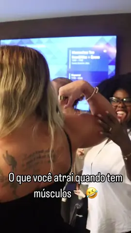 Paolla Figueiredo 🙂💪🔥 #girlswithmuscle #girlswithmuscles #femalemuscle #femalebodybuilding #bodybuilding #bodybuilder #biceps #guns #gunshow #flex #muscle #musclegirl #girlswholift #squat #liftheavy #legs #legday #fit #fitgirls #gains #beauty #glutes #curvy #strongwomen #strength #gymrat #workout #exercise #buff #abs ##fitcheck #feel #gymmotivation 