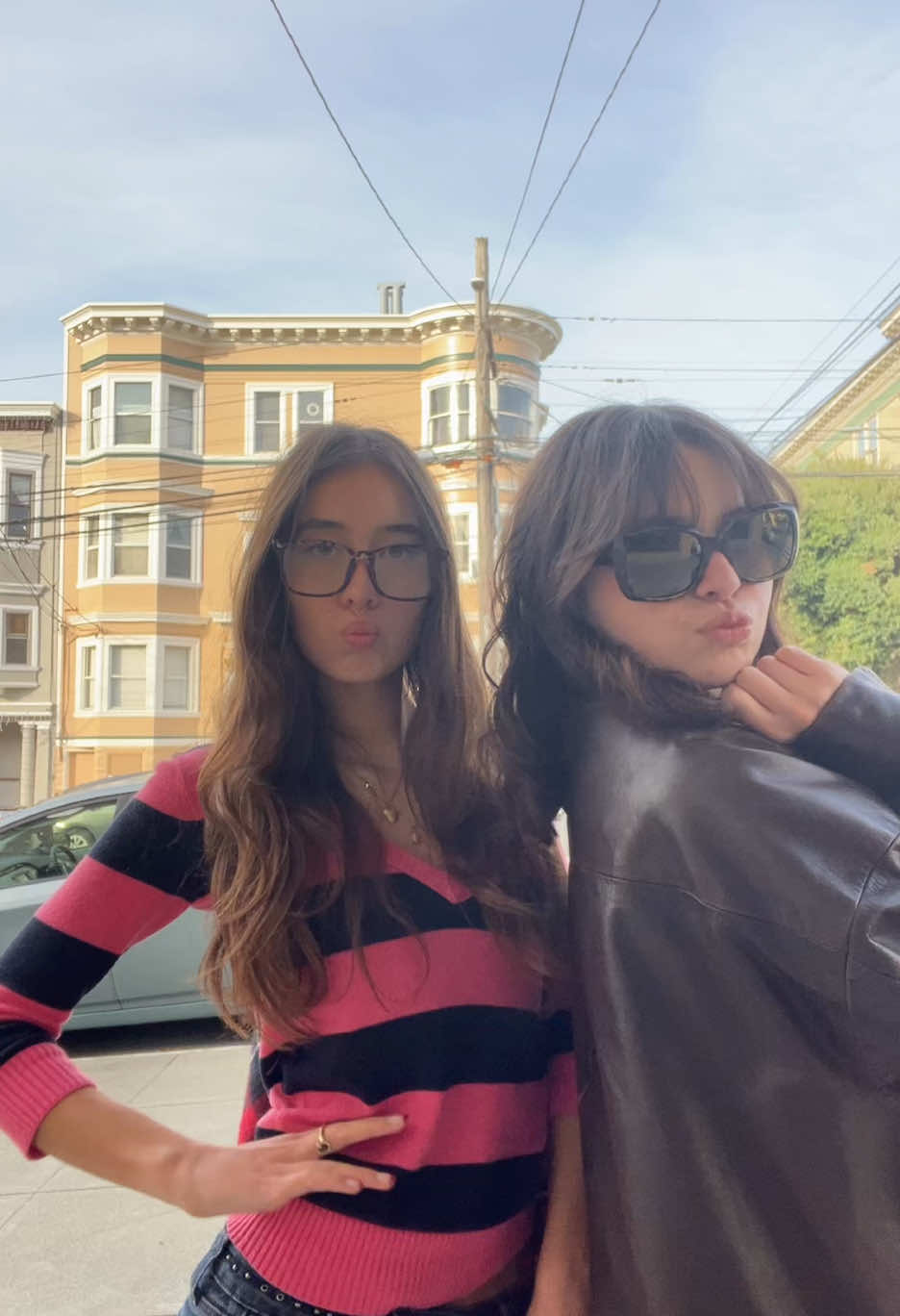 ur fav girls are back #girlies #outfit #outfitinspo #sweater #besties #fitcheck #fyp 