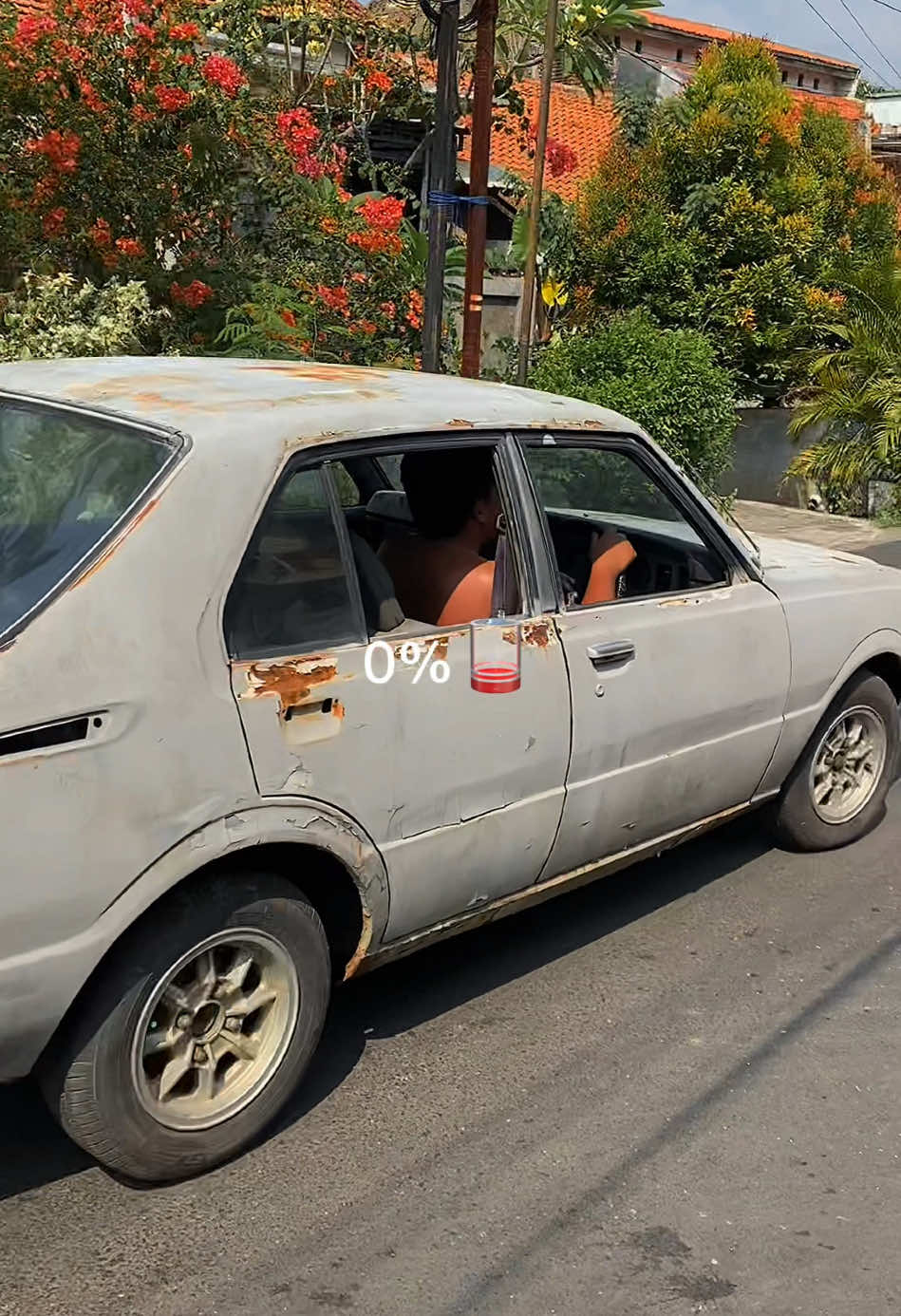 Satu tahun yang tidak mudah😂 #corolla #ke30 #corollaveteran #corvet #corollake30 #ke30corolla #fyp #car90s #semarang90s 