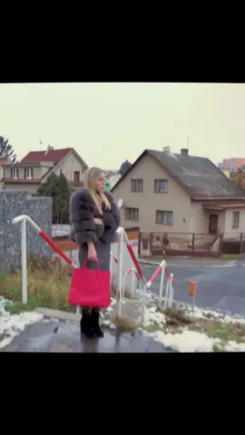 Public Agent Abandoned Russia Wife Left Her Husband #hotgirl #amirah