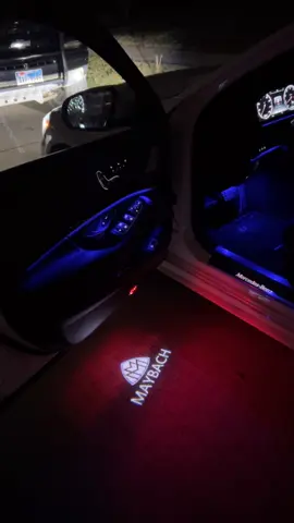Bien makabro el benz👌🏻👹🪽 #belico #comandoexclusivo #makabelico #maybach #mercedes #benz #viral_video #fyp #live #viws #tik_tok #videos #👹 #mercedesbenz #2025 #carros #trendingvideo #popular 