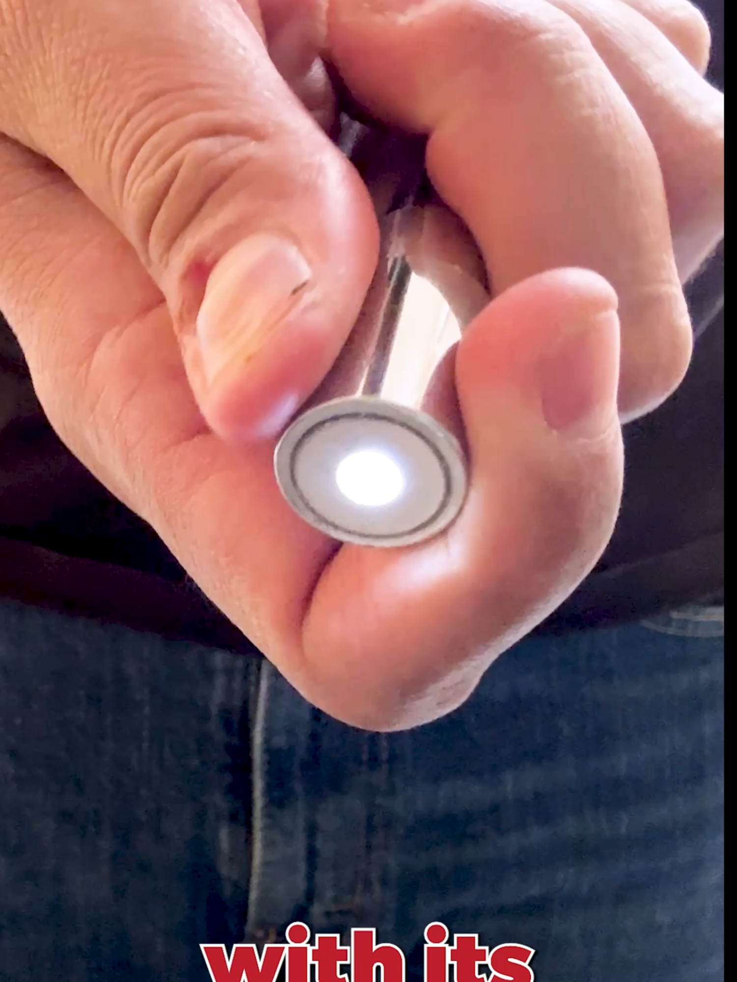 👀 Tired of losing screws and bolts in hard-to-reach places? Check out this game-changer: the Flexible Magnetic Pickup Stick with LED light! 💡🛠️ Act FAST #LifeHackTools #MagneticPickup #ToolTikTok #MagneticPickupTool #LEDLightTool #ToolInnovation #DoMoreDoBetter
