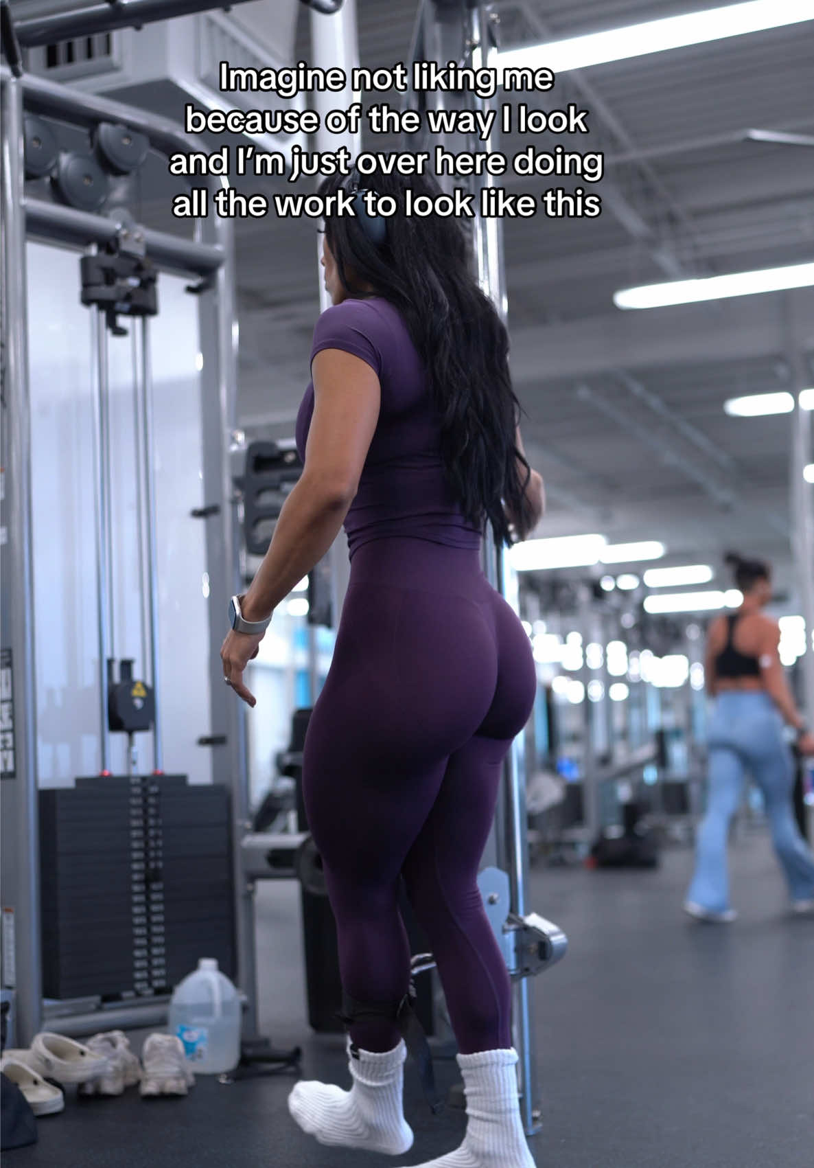 Don’t ever judge a book by its cover, cause im the coolest girl💁🏻‍♀️ also remember that everyones perception of you has all to do with themselves bot actually you💋 #fyp #FitTok #Fitness #GymTok #gymgirl #fitnesstiktok 