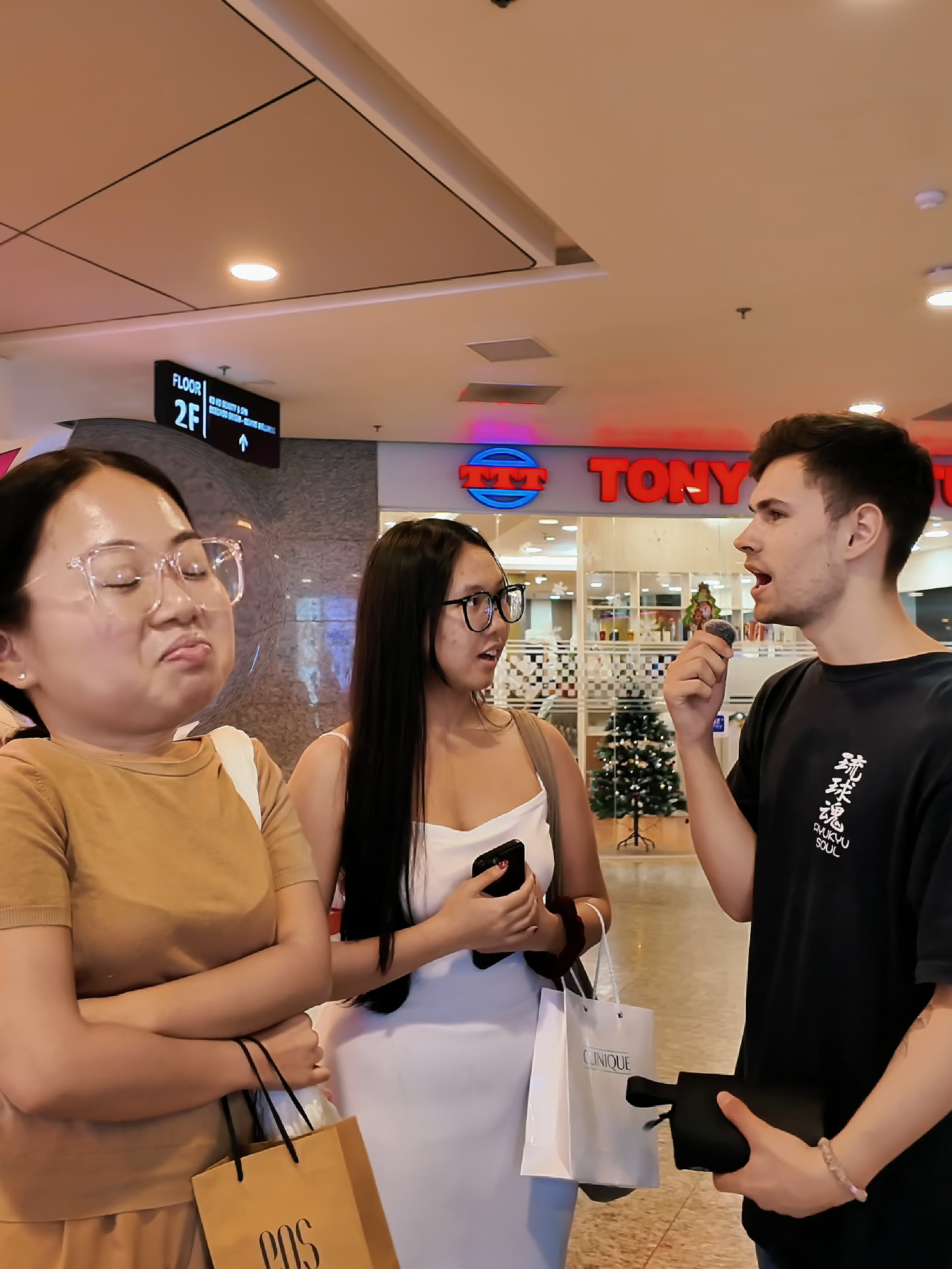 Teach me a Burmese sentense pt.6 #fyp #foryou #tristanmyanmar #tiktokmyanmar #yangon #myanmarplaza