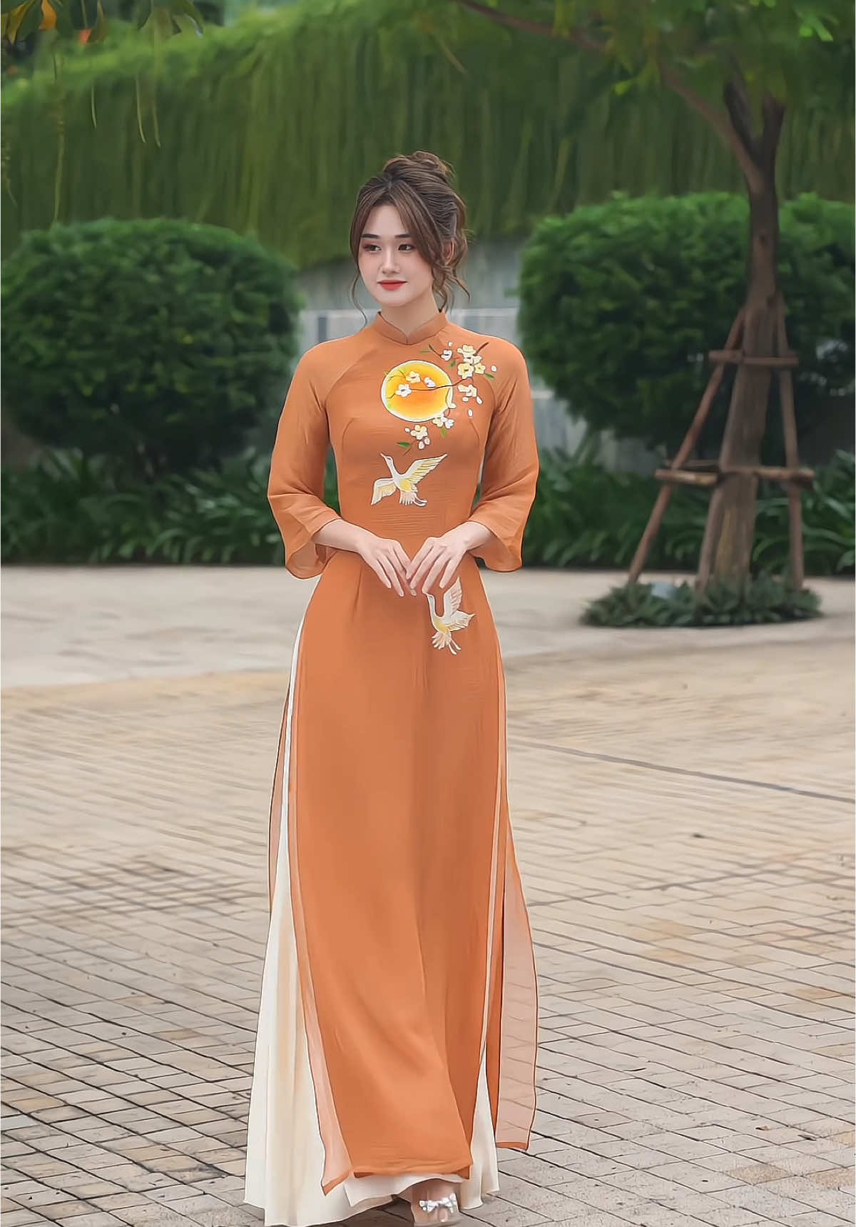 Thướt tha và duyên dáng là em ❤️#xuhuongtiktok #aodaidanang #aodaidep 