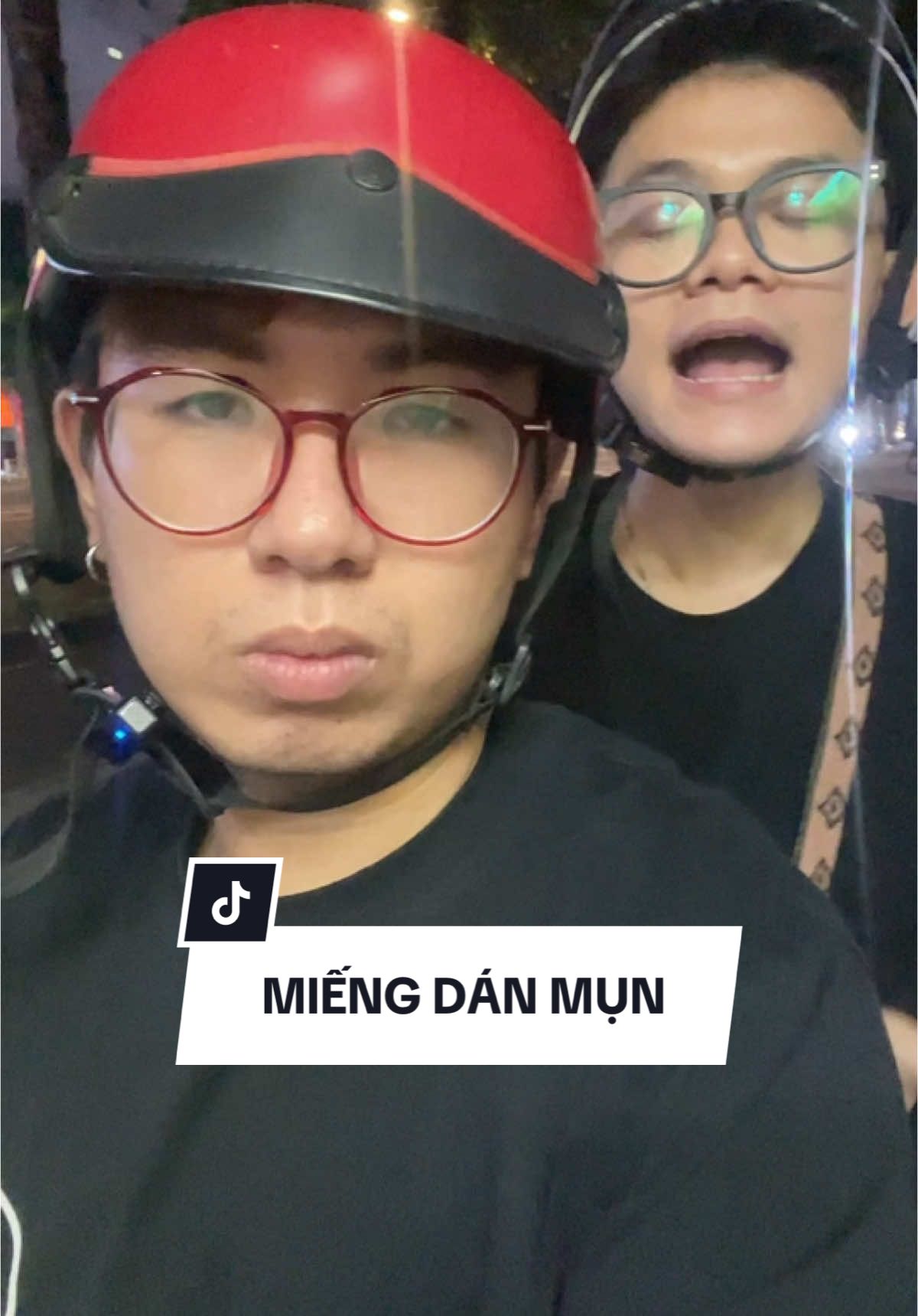 Xài miếng dán mụn chứ mấy bà có biết gì khum 🔥 #toanlahoa #viral #xuhuong #trending #fyp #fact ##hoahoc##chemistry##khoahoc##physics##miengdanmun