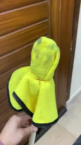 Hack to clean basboards 🧽🧹 #hacks #clean #tips #tipsandtricks #viralvideos #forupage 