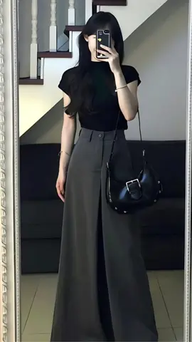 #koreanstylefashion #foryoupage #outfitideas #outfitinspo #ootdinspiration #pinterestoutfit #girloutfit #OOTD #fashiontok #outfitideasforyou 