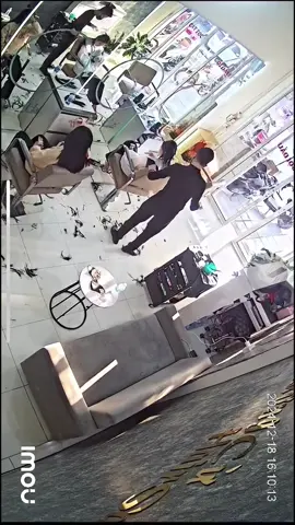 Công việc hằng ngày từ 8h sáng đến 10h tối