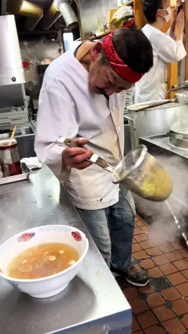 36秒で満席！？一度食べたら中毒確定「スタミナラーメン」🍜 埼玉県のソウルフード、スタミナラーメンが堪能できる名店「娘娘（にゃんにゃん）」。県内各地に店舗を展開する中でも、特に人気の高い上尾店に訪問。一番人気のスタミナラーメンを注文してみました！ 登場したのは、たっぷりの挽肉とニラが絡む餡掛け麺。ほんのり辛みの効いた餡は絶品で、スープが絡む中華麺と相性抜群です✨時折現れるゴロっとしたお肉も食べ応え満点！旨辛な味わいがクセになる一杯をぜひお試しください。 ——————————————————— 📍埼玉県上尾市愛宕3-7-17 (Saitama, Ageo-city, Atago 3-7-17) ⏰月・水〜日・祝日 11:30–14:30、18:00–20:30 　火曜定休 🚃上尾駅から徒歩16分 ——————————————————— [ - Ageo Nyanyanya] Saitama Soul Food “Stamina Ramen”✨ Experience Saitama’s soul food, Stamina Ramen, at the famous “Nyanyanya” restaurant. Among the various branches across the prefecture, the Ageo location stands out as one of the most popular. Naturally, we ordered their top-selling Stamina Ramen! What arrived was a bowl of noodles topped with a rich, slightly spicy sauce made with minced meat and garlic chives. The savory sauce perfectly complements the Chinese-style noodles, creating an irresistible combination✨ Occasionally, you’ll bite into hearty chunks of meat, adding extra satisfaction to this flavorful dish. Don’t miss this addictive bowl of spicy deliciousness! ——————————————————— 📍3-7-17 Atago, Ageo-city, Saitama ⏰Monday, Wednesday–Sunday, Holidays: 11:30–14:30, 18:00–20:30 Closed on Tuesdays 🚃16-minute walk from Ageo Station ——————————————————— #埼玉グルメ # 上尾グルメ#japanesfood #saitama #saitamafood
