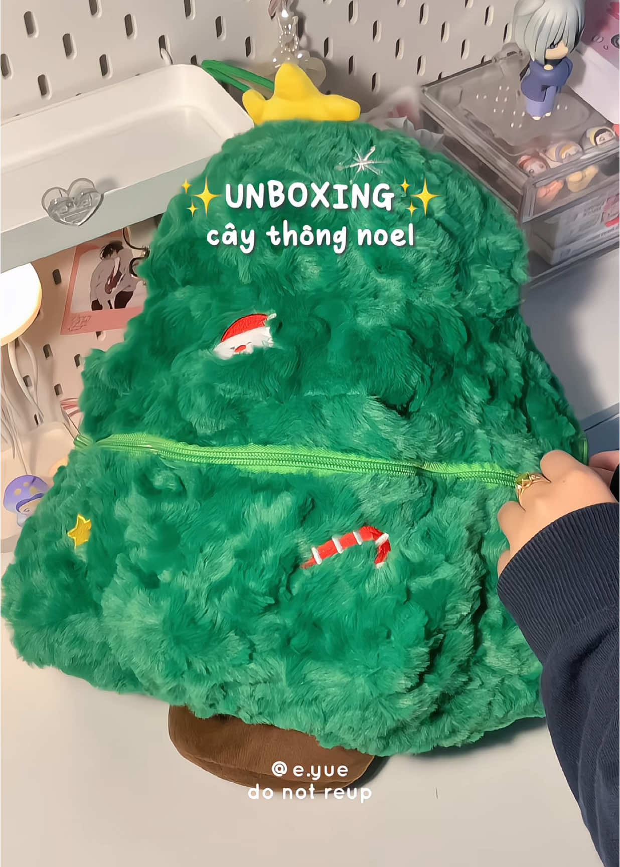 dễ huông xỉu 😘 #unboxing#caythong#caythongnoel#noel#christmas#gaubong#thunhoibong#xh#viral#xuhuong#fyp