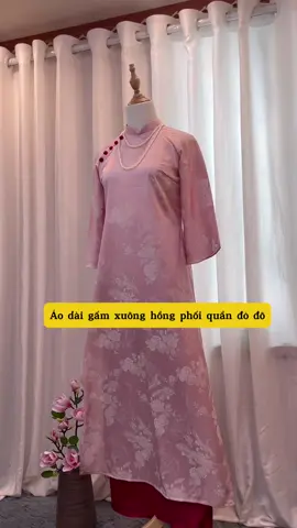 Áo dài gấm xuông hồng hạc diện Tết 2025 🪭🧧 #tet #áodaivietnam #aodaicuc #aodaitet #xuhuong #aodaicachtan 
