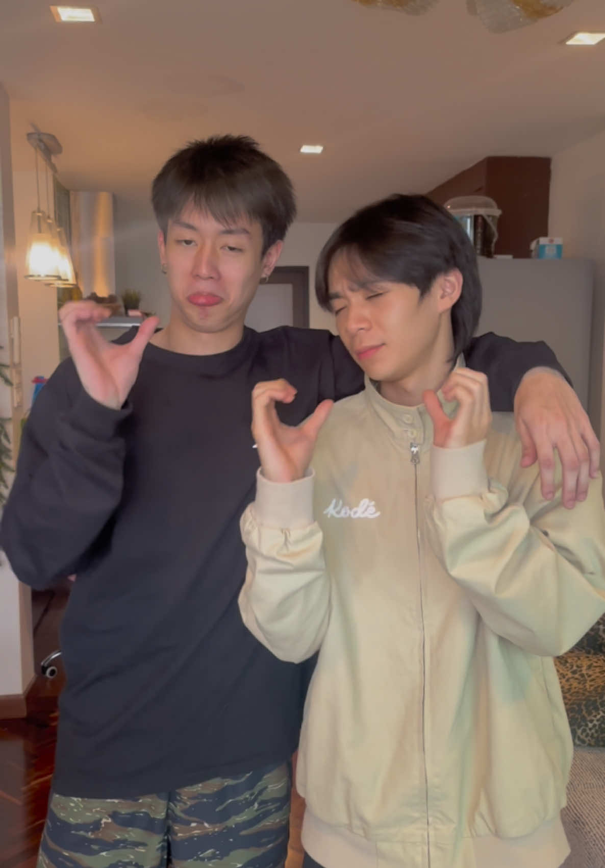 oops… 🙆🏻‍♂️ @mahidol_pj @new_chayapak #GELBOY01 #GELBOY02 #GELBOYSproject #LOOKE #ลู้คกี้ 