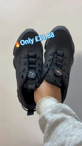 Safety shoes that look and feel great! #safetyshoes #workshoes #safetyboots #tiktokmademebuyit #spotlight 