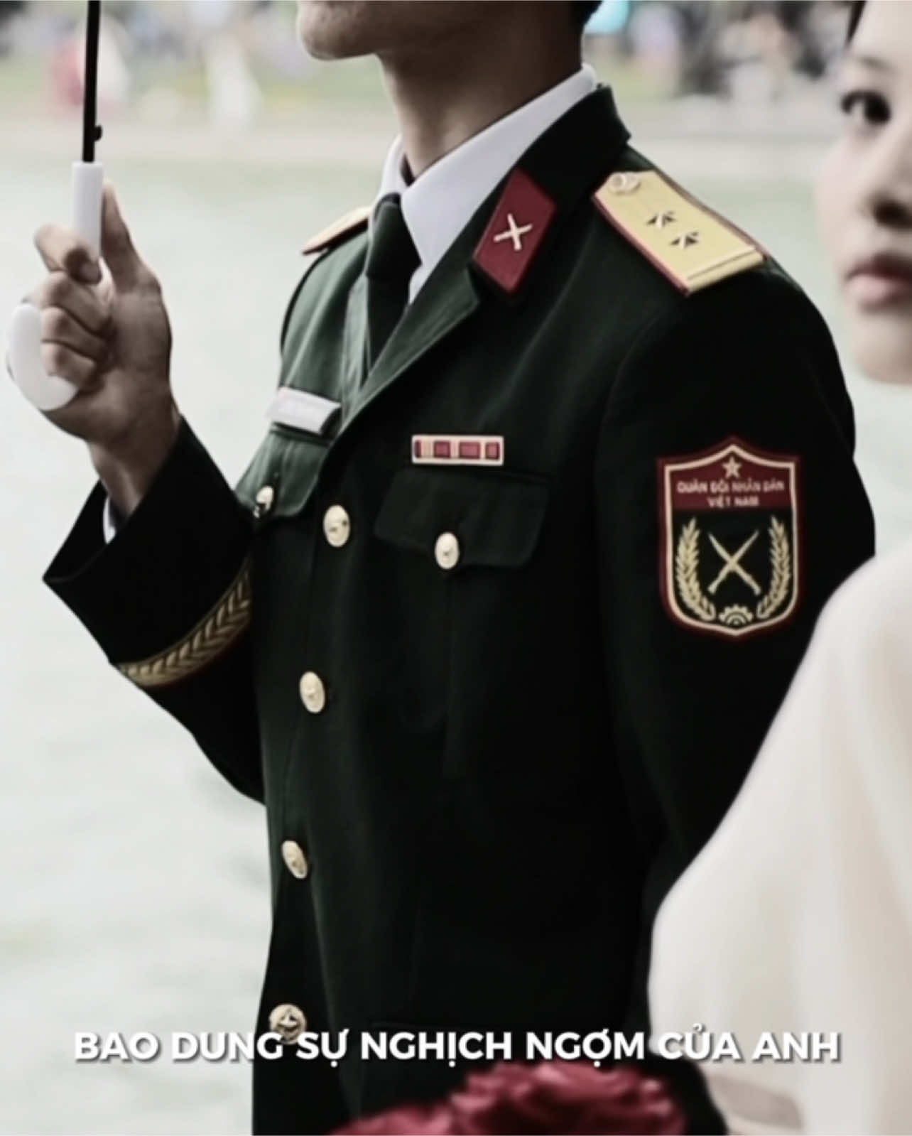 Anh bảo vệ Tổ Quốc, em bảo vệ túi xiền của anh ☺️ 🫶🏻. #CapCut #quandoinhandanvietnam #bodoi #foryou 
