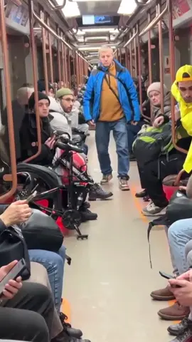 I'm the fastest delivery in the world🫡  самая быстрая доставка  @Mikhail Gordeev  #метро #metro #sigmamale #шутка #prank #пранк #розыгрыш #яндекс 