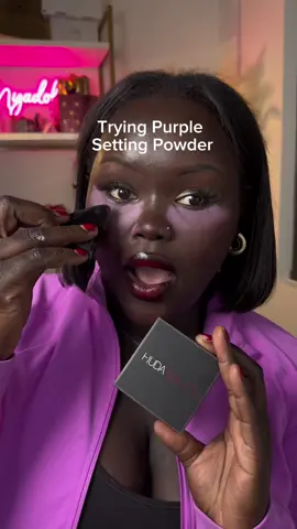 Trying purple setting powder pt 1 VC: @Huda @Huda Beauty  #explorepage #makeup #beauty 