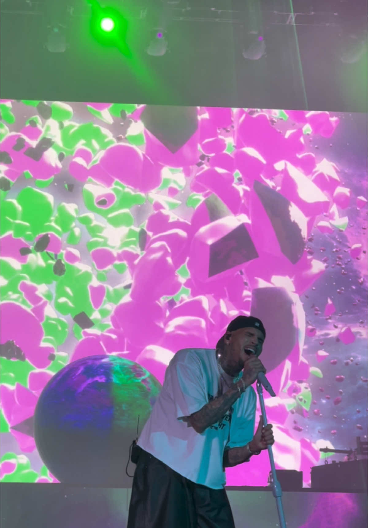 This man can SANGGGG! 🥹😫😍 breezy bowl! #breezybowl #chrisbrownconcert #1111tour #comethrough #1111 #fnbstadium