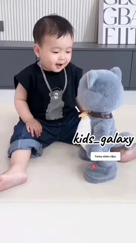 kids funny video clips with toys  #funnyvideo #viral_video #support #fyp #fup #foryou #babytiktok #cactus #tiktoktrend #bébétiktok 