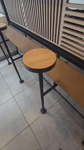 Please someone explain in the comments because I'm really confused 😂 😭 @kfcsouthafrica @KFC #kfc #southafrica #tiktoksouthafrica #SAMA28 #explain #whatisthis #chair #fastfood #kfcsouthafrica 