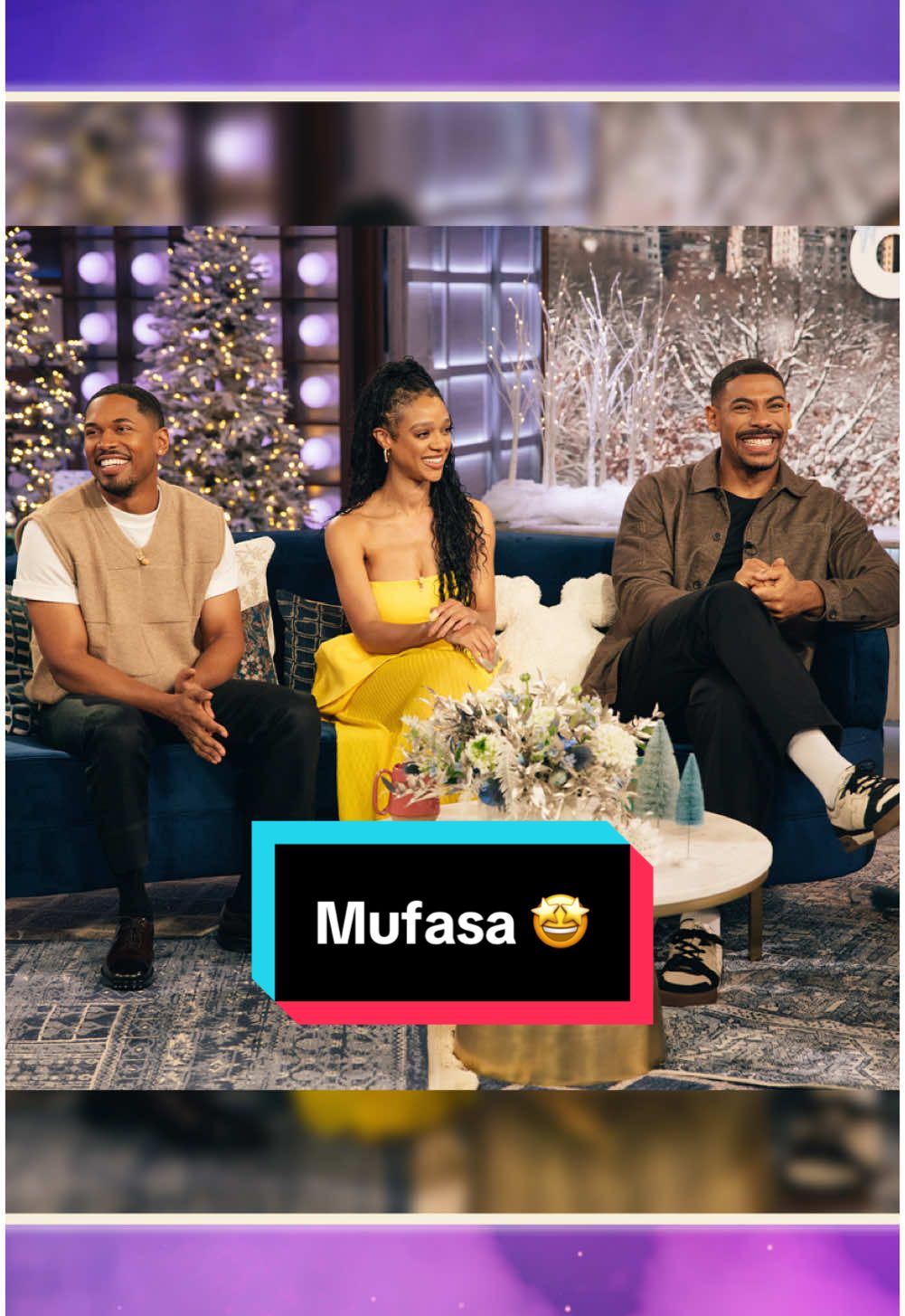 It's all in the eyes 🤩 (and the voices!) #holiday #mufasa #lionking #kellyclarkson 