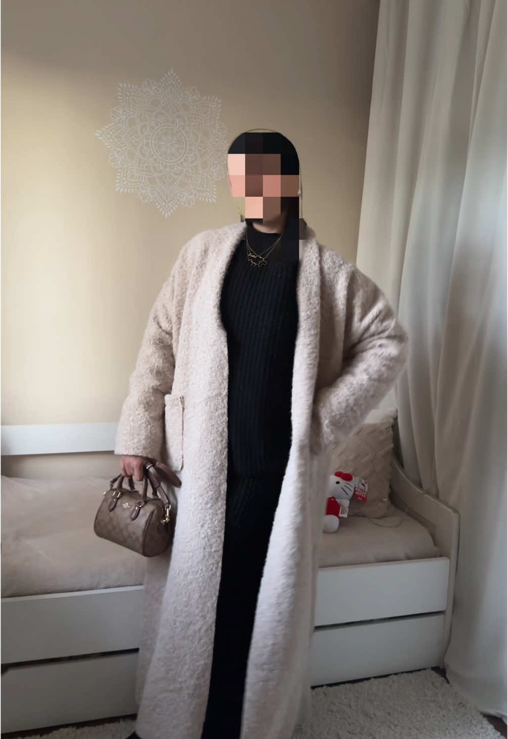 🖤 snap | leii.ness #pourtoi #foryou #ootdhijab #winterfashion #outfit #uggs 