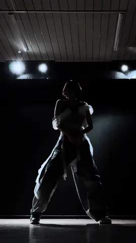 inst: meeneaa // #fyp #рек #foryoupag #ireez #meeneaa #dancechoreography #choreography #gimmegimme #britneyspears #танцы #алматы #fupgシ #fupシforyou #viral_video 