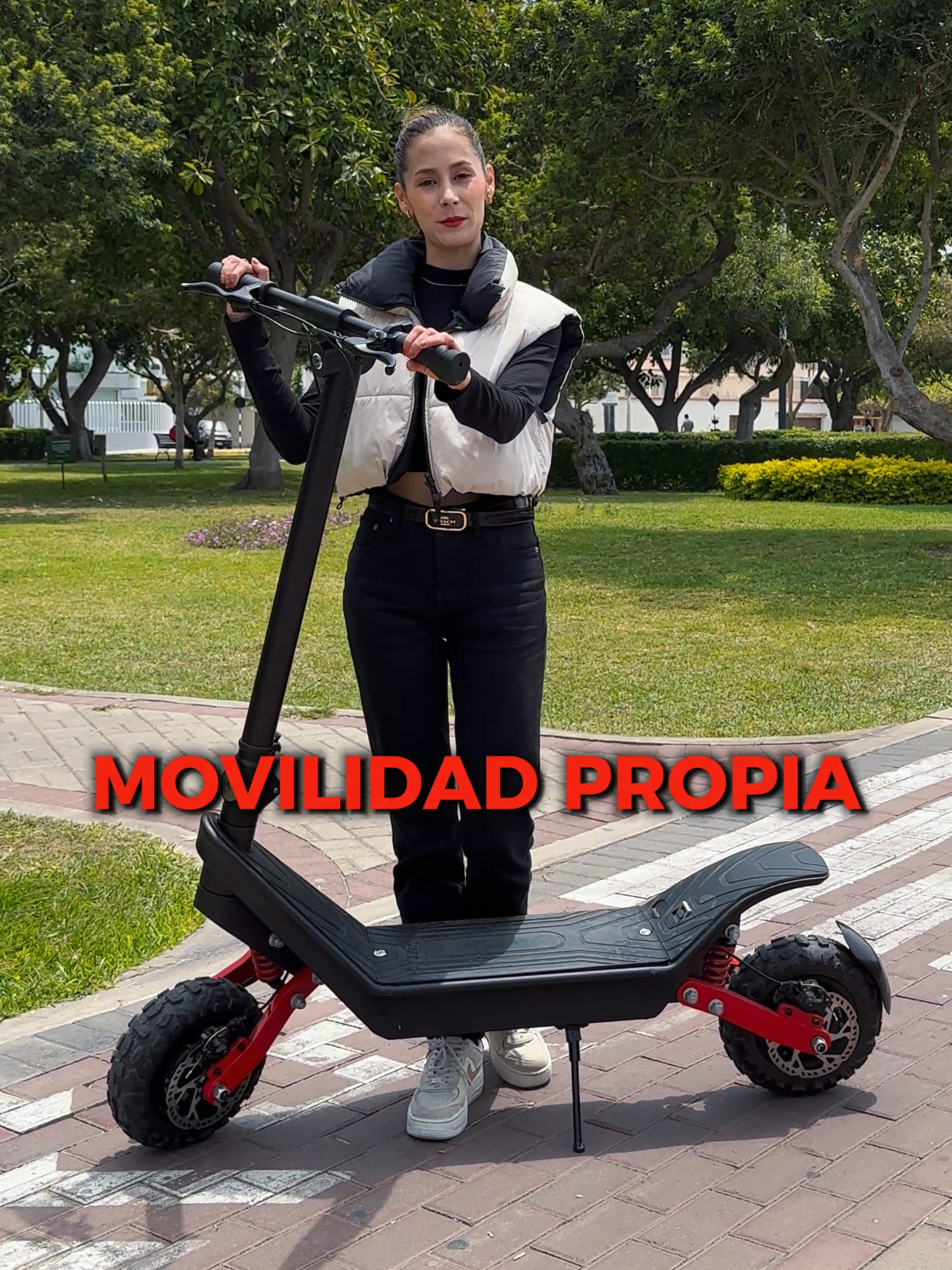 ¡Di adiós al tráfico limeño y olvídate de los taxis con el Scooter X10! 🚦 ¿Cansado de pasar horas atrapado en el tráfico o esperando en la parada del bus? El X10 es la solución que necesitas para moverte rápido, cómodo y sin estrés. Descubre por qué todos lo aman: ⚡ Velocidad hasta 40 km/h. 🔋 Autonomía para recorrer más de 100 km. 🛑 Frenos de doble disco mecánico. 💨 Potencia imparable: 2 motores de 1200W, uno en cada llanta. 🧍‍♂️ Gran capacidad: soporta hasta 120 kg. 🌍 Aventurero y versátil: llantas tubeless de 28 cm de diámetro. 📟 Tecnología de vanguardia: pantalla LED para controlar la velocidad, batería y modos de manejo. 🔧 Reclinable y adaptable: se adapta a todo tipo de caminos. 🎁 ¡Regalo exclusivo! Llévate un chaleco reflectante GRATIS con tu compra. 🚚 Envíos a todo el Perú. ¡Haz que cada viaje sea más rápido, seguro y sin estrés! #scooter #scooterelectrico #patinelectrico #movilidadelectrica #movilidadsostenible #electricscooter #movilidad #reclinable #regalo #sintrafico #viral_video #fyp