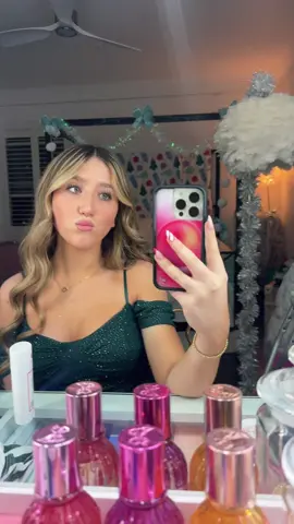 mood bc christmas is in 6 DAYSSS!!🎄 #lipsync #christmas #fyp #viral #blowup #preppy #grwm #makeuptutorial 