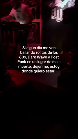 Estoy donde quiero estar 😌 #darkwave #postpunk #goth #dark #realunder #gothic #cdmx #undergroundmusic #underground 