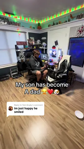 Replying to @Tom Brady I’m a grandma again! 🥹