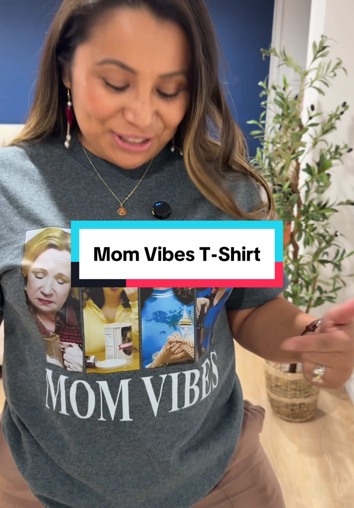 Mom Vibes #momvibes #momlife #tshirt #graphictees #graphictee #tshirtstyle #fashion #TikTokFashion #tiktokstyle #fashionlookbook #tiktokshopholidayhaul 