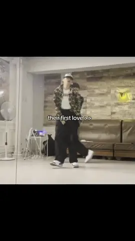 to have their own dance studio ~~ LEELEE DANCE STUDIO 🩵💚✨ BADA LEE X HOWL LEE #bada #howl #bahowl  #leelee #fyp #trend 