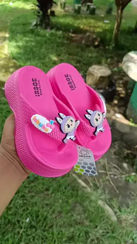 sandal anak la bubu perempuan  #sandalperempuan #sandalkekinian #sandaljepitanak #sandal #sandalviral #sandallabubu 